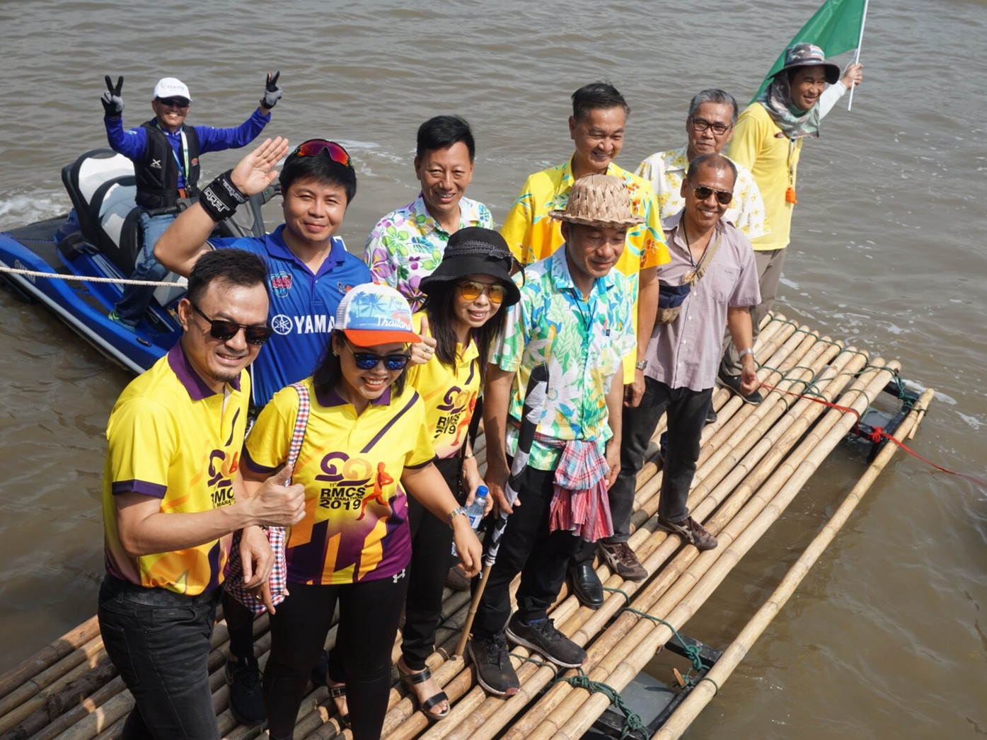 เที่ยววัดท่าอิฐ ไหว้พระศักดิ์สิทธิ์ทางสายน้ำ