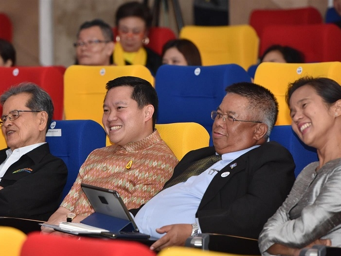 โครงการสานพลังเพื่อบ้านเกิด 