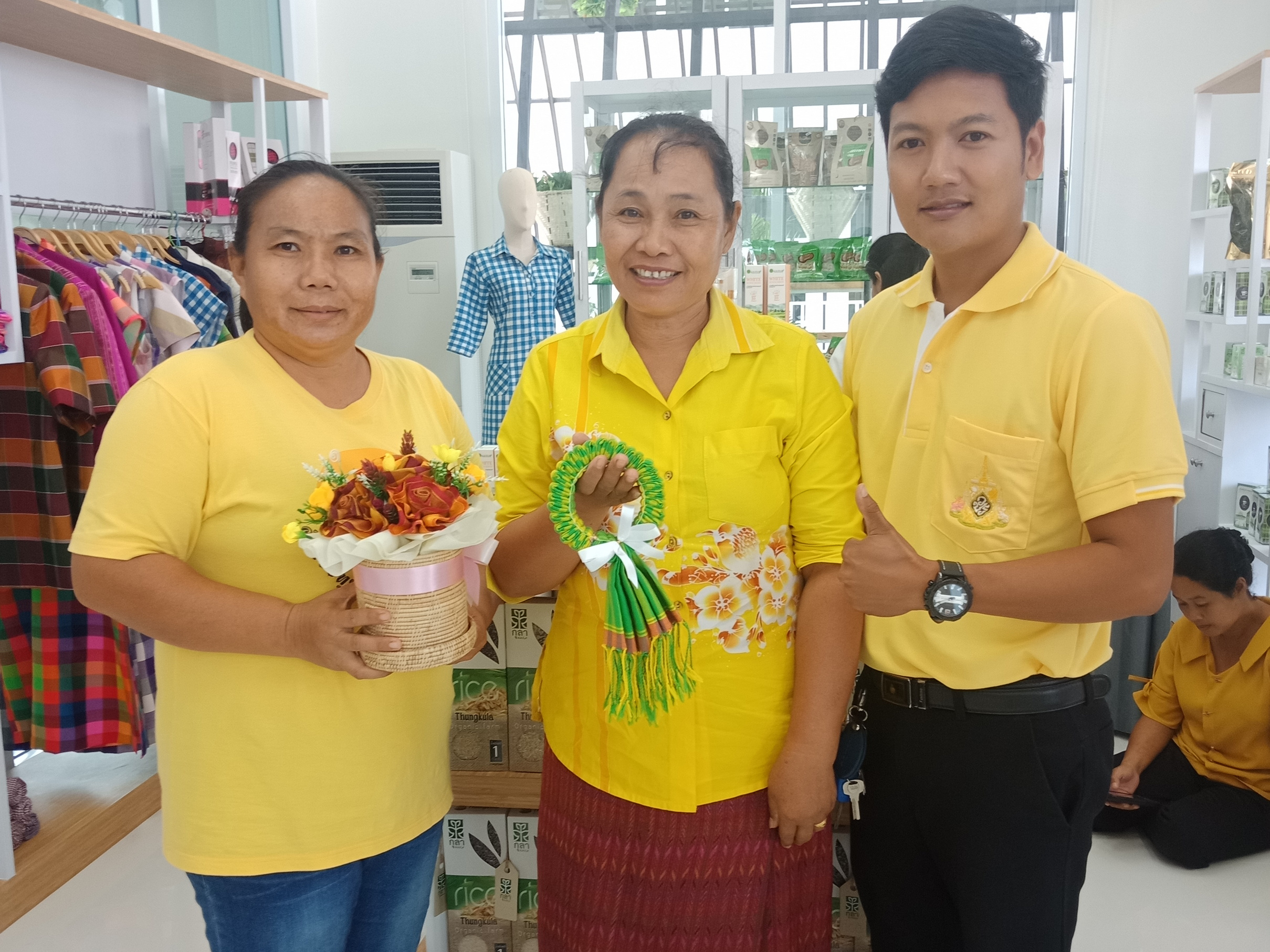 พิธีเปิด สำนักงาน บริษัทประชารับรักสามัคคีร้อยเอ็ด (วิสาหกิจเพื่อสังคม) จำกัด