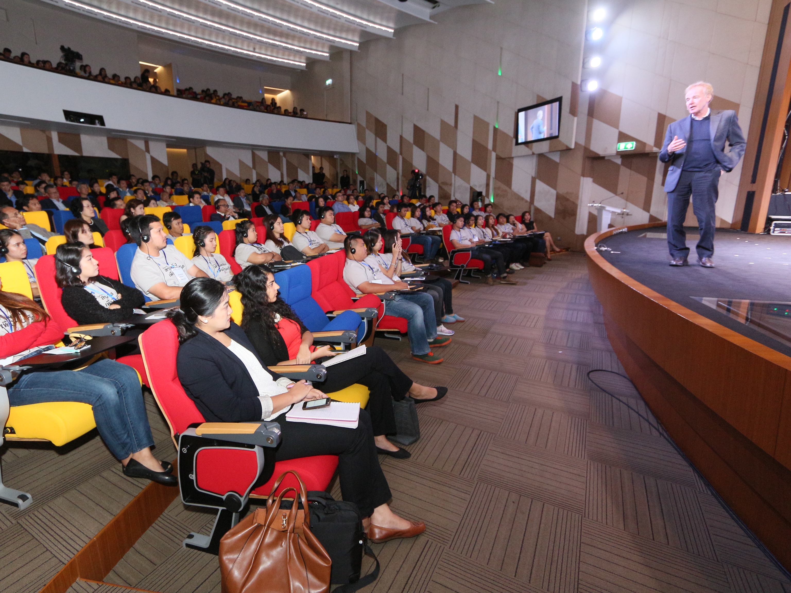 โครงการสานพลังเพื่อบ้านเกิด 