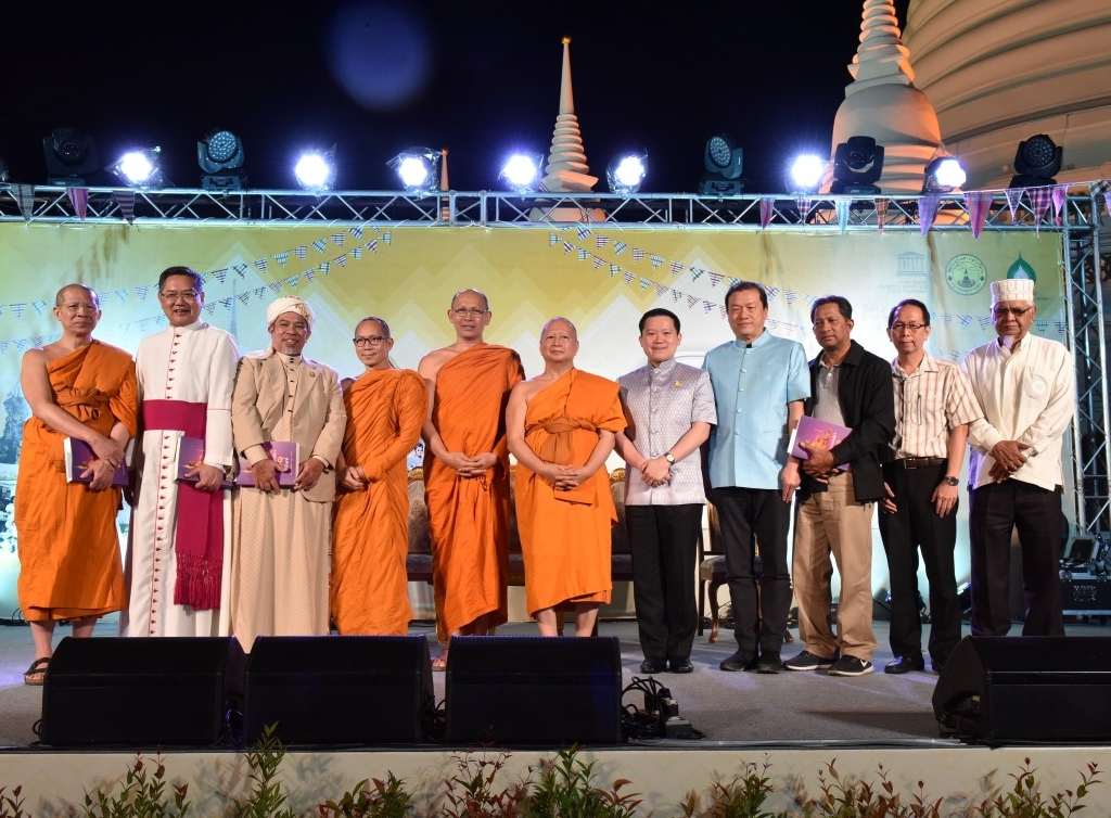 งานสมโภชพระอาราม 190 ปี วัดประยุรวงศาวาสวรวิหาร 