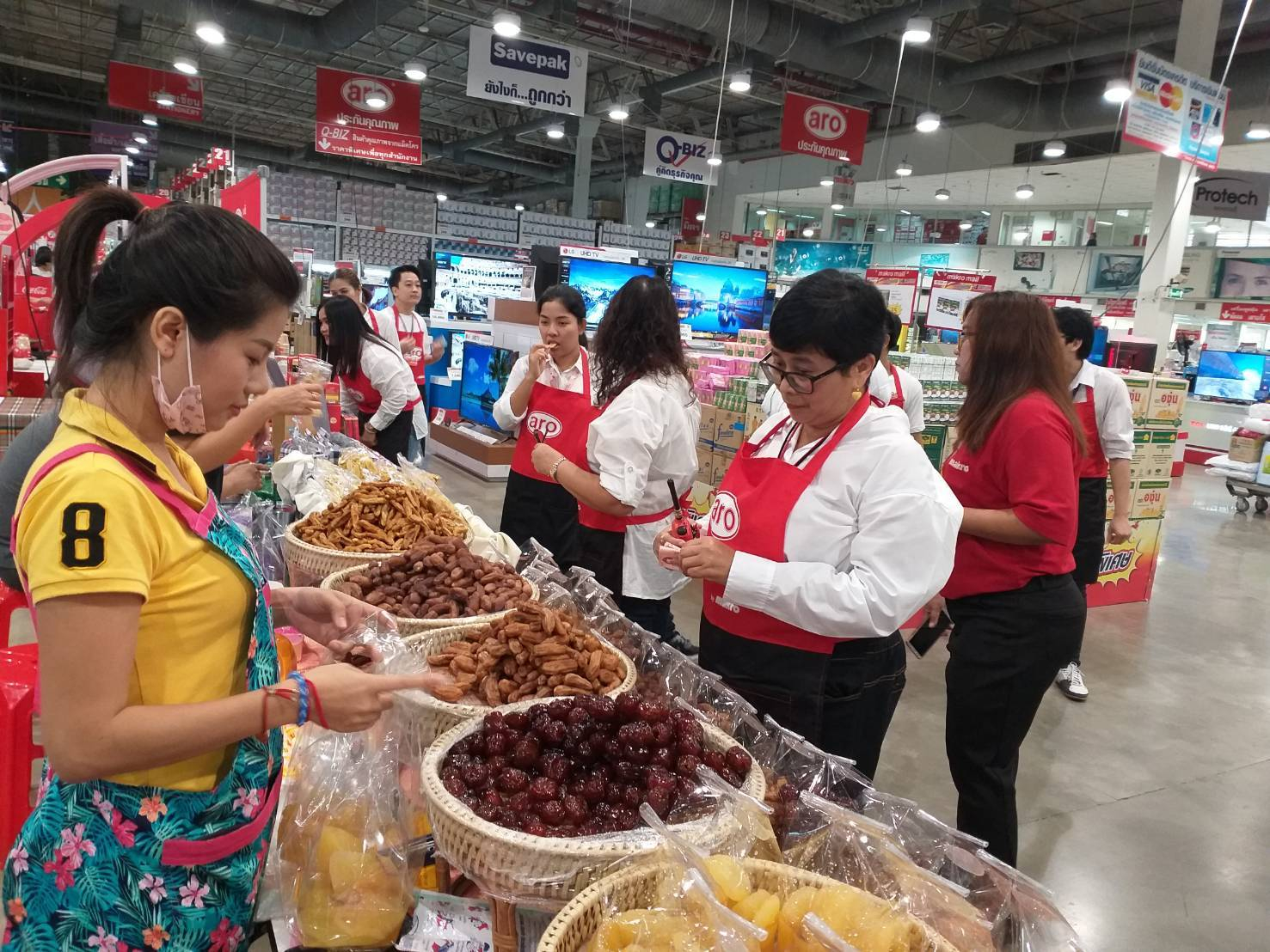 คาราวานสินค้าประชารัฐและของดีจังหวัดปทุมธานี Makro รังสิต สาขารังสิต