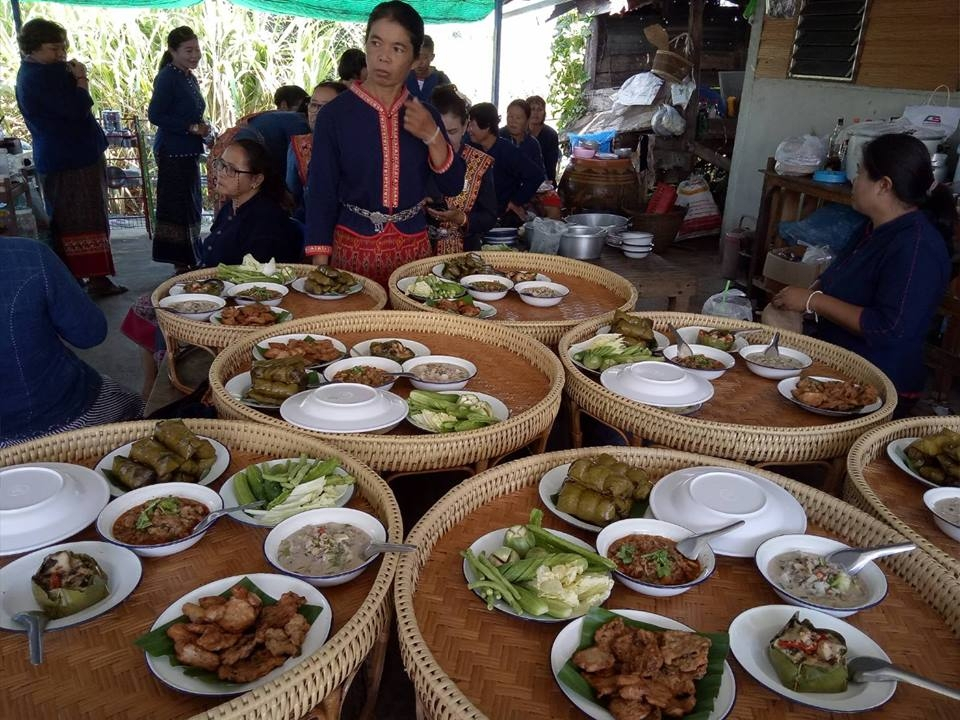 บริษัท ประชารัฐรักสามัคคีชัยนาท (วิสาหกิจเพื่อสังคม) จำกัดพาเยี่ยมชมชุมชนท่องเที่ยว OTOP นวัตวิถี